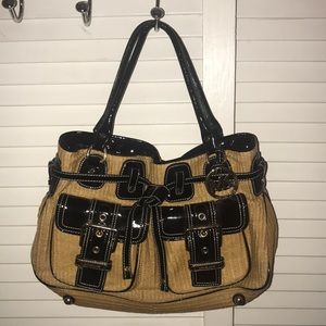 ALMOST NEW Michael Kors Purse.